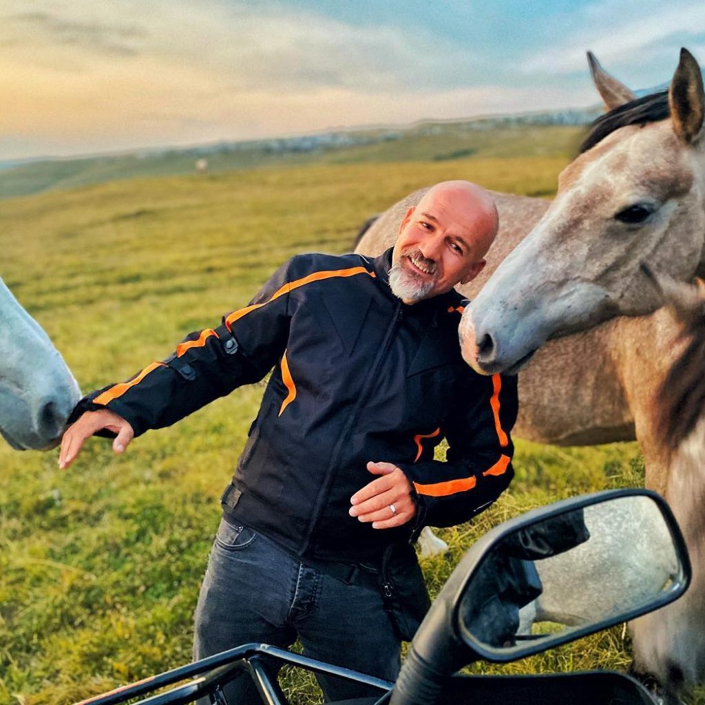 Izlet do divljih konja u trajanju između 3:30 i 4 sata